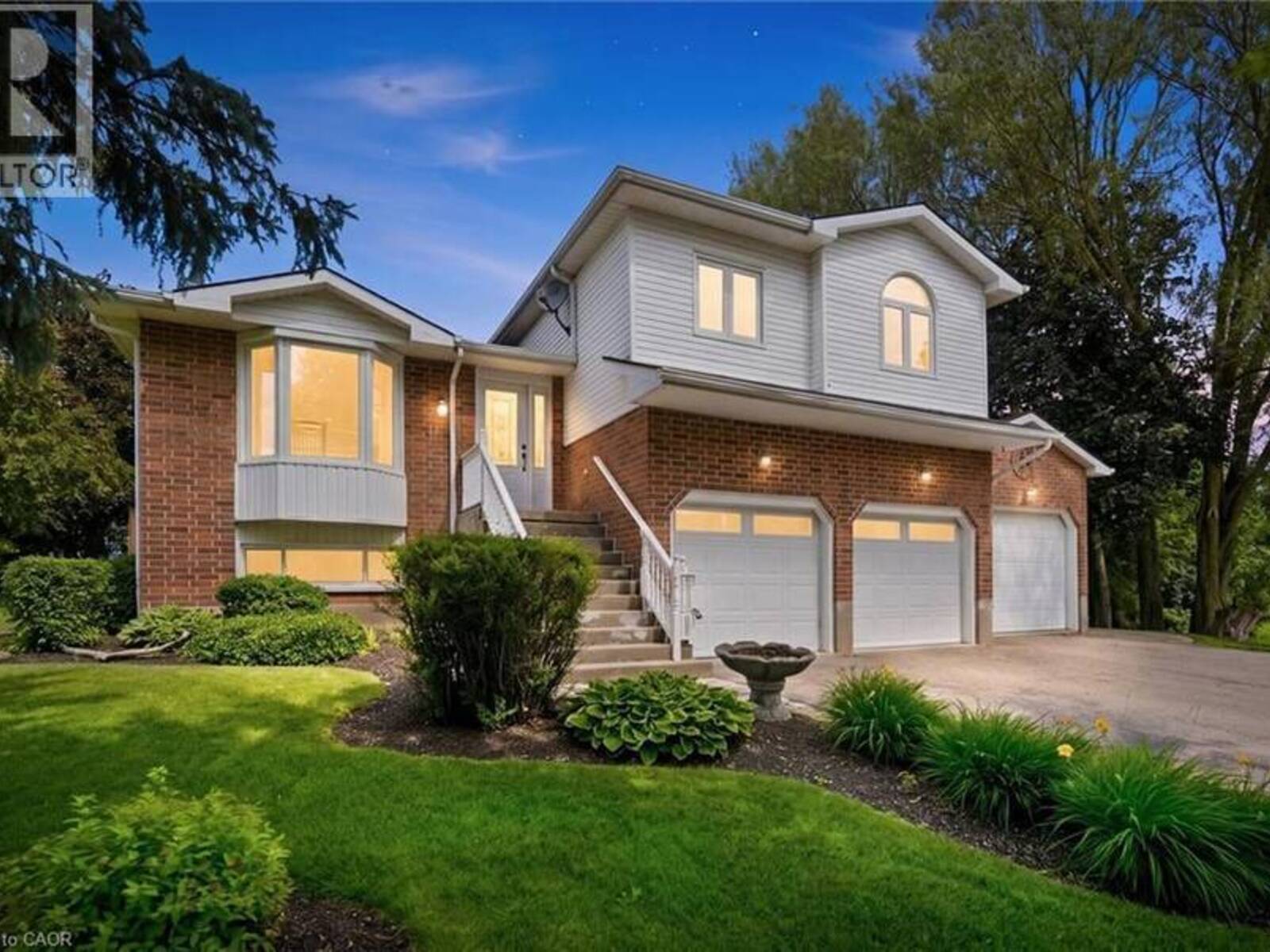 170 ELMSLIE Place, Elora, Ontario N0B 1S0