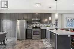 27 CROSSINGS Way | Binbrook Ontario | Slide Image Eleven