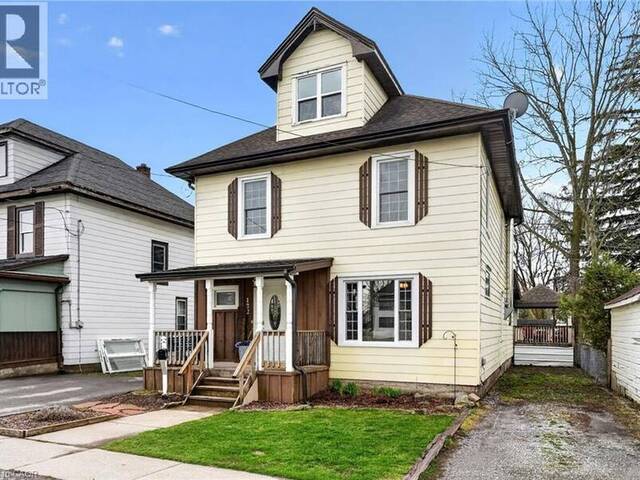 122 SOUTH CAYUGA Street W Dunnville Ontario, N1A 1P5 - 4 Bedrooms Home For Sale