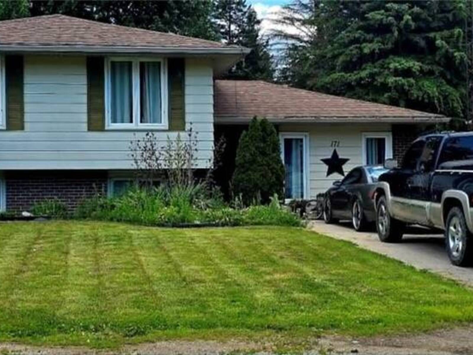 171 KNEIDER Avenue, Dunnville, Ontario N1A 1A6