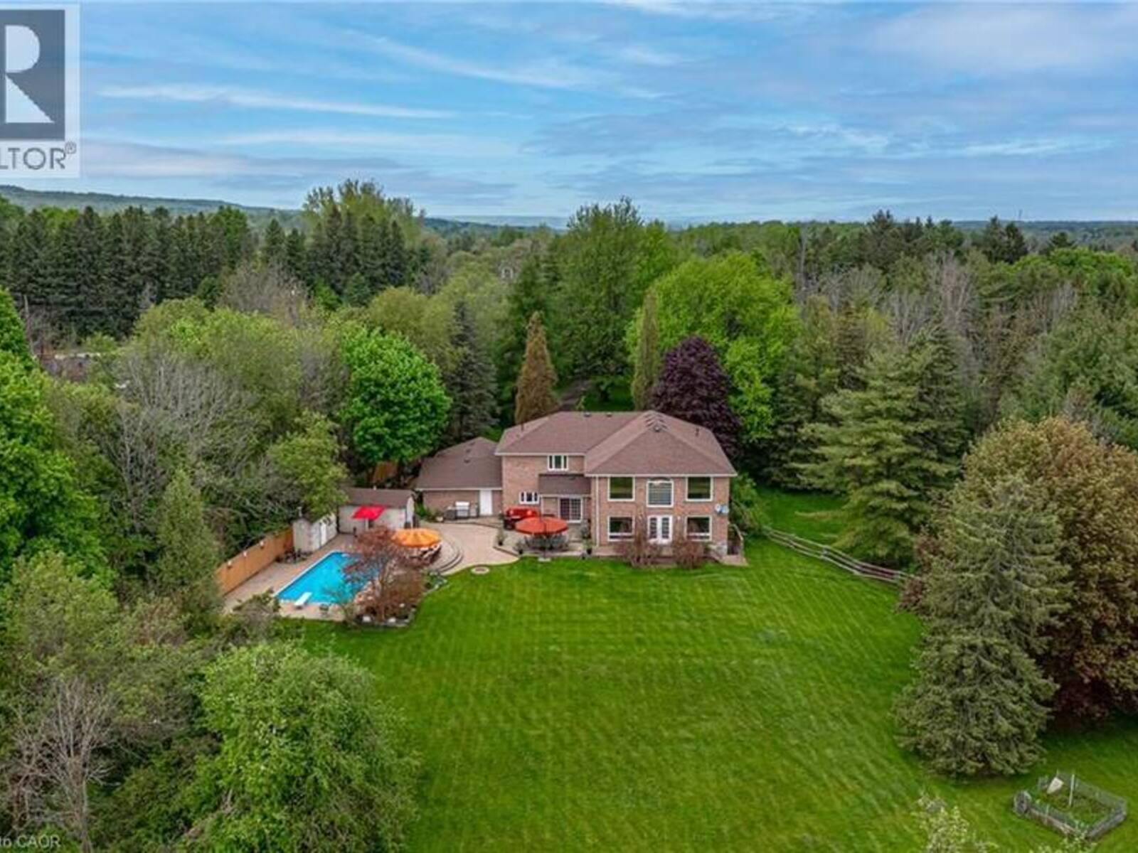 57 KENNEDY Road, Caledon, Ontario L7C 2M7