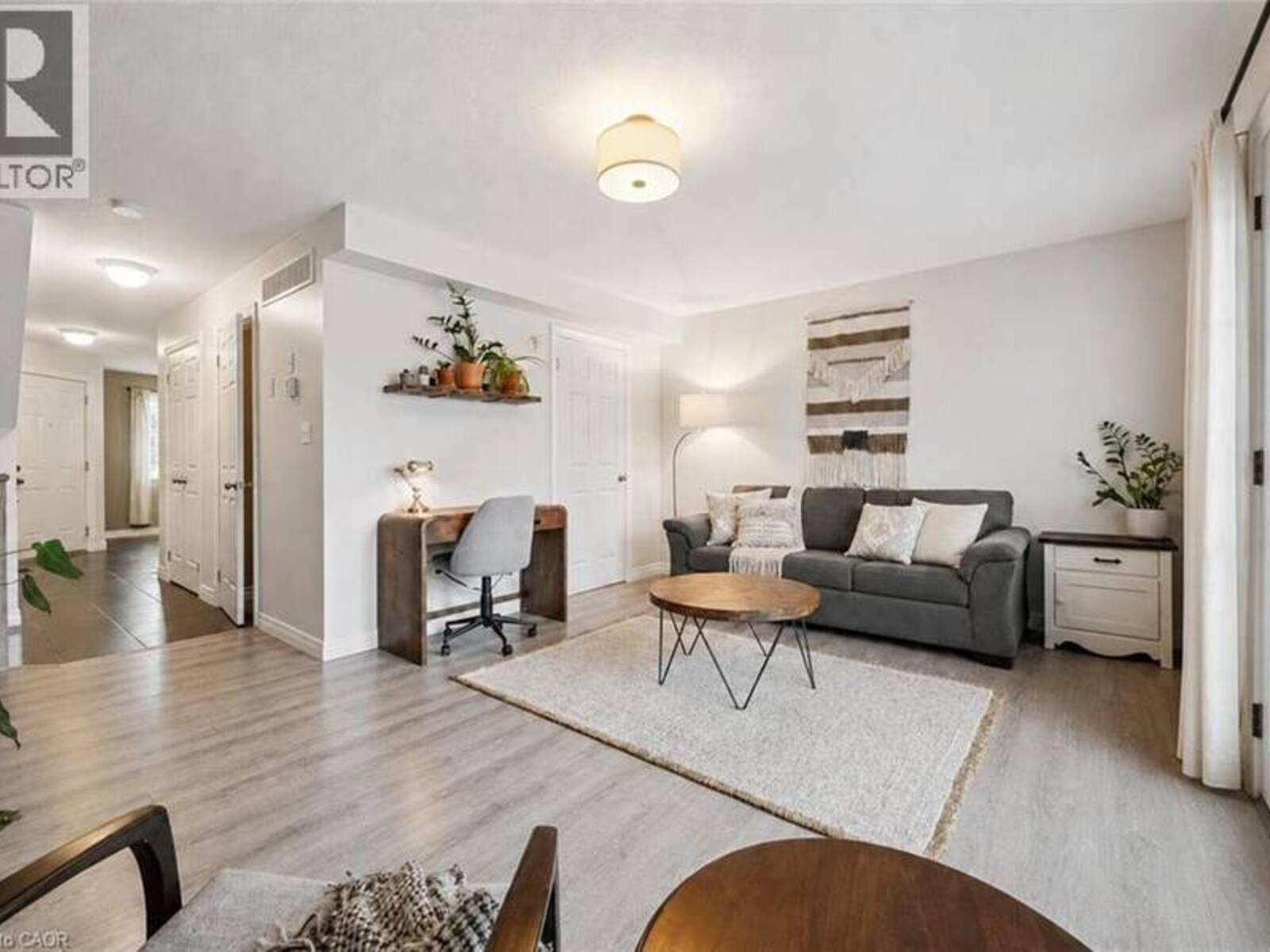 634 WOODLAWN Road E Unit# A, Guelph, Ontario N1E 0K4