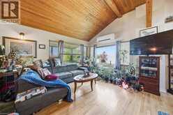 13 WINGER Drive | Selkirk Ontario | Slide Image Thirteen