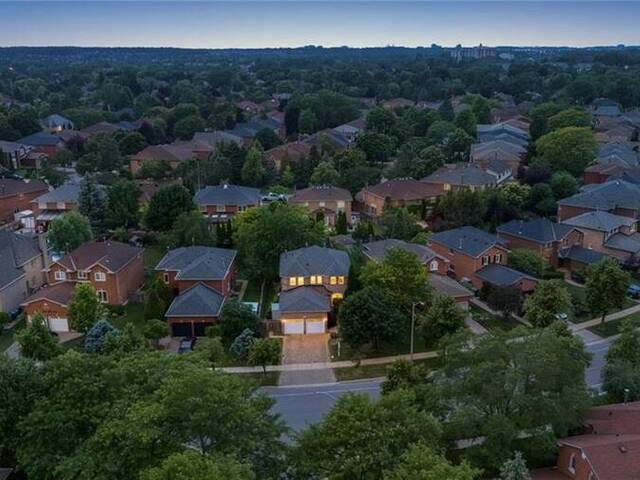 4315 CREDIT POINTE Drive Mississauga Ontario, L5M 3J8 - 6 Bedrooms Home For Sale