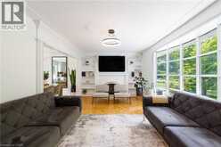 176 RIVERBANK Drive | Cambridge Ontario | Slide Image Nine