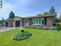 141 HAZELGLEN Drive Kitchener Ontario, N2M 2E6