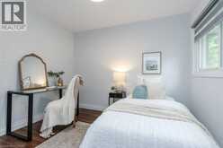 139 MACKAY Crescent | Waterloo Ontario | Slide Image Sixteen