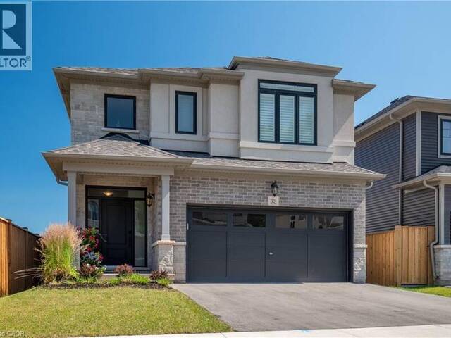 38 RIESLING Street Grimsby Ontario, L3M 0L2 - 3 Bedrooms Home For Sale