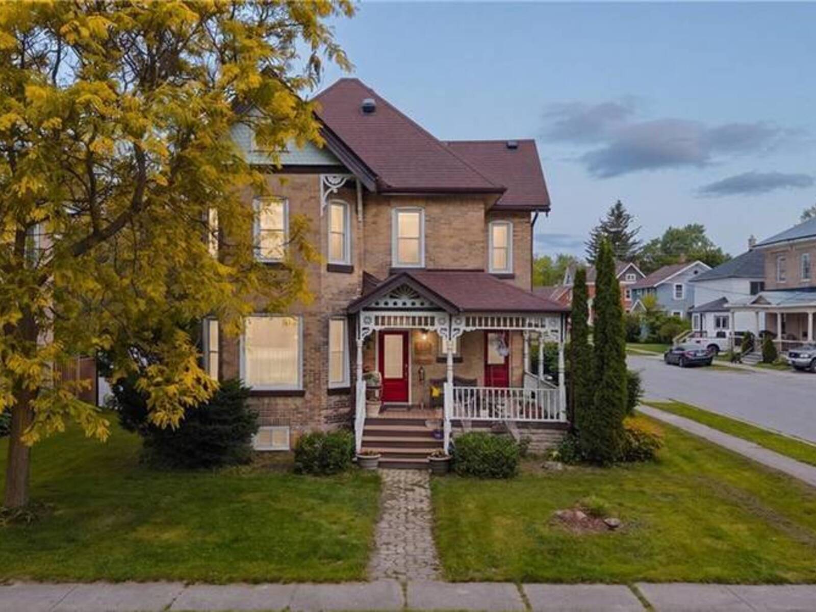 295 LIVINGSTONE Avenue, Listowel, Ontario N4W 1R1
