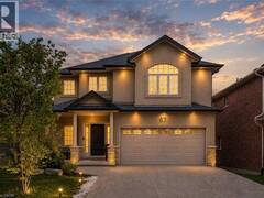 67 NEWCOMBE Road Dundas Ontario, L9H 7T3