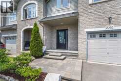 2092 ENGLISH Crescent | Burlington Ontario | Slide Image Two