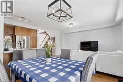 2092 ENGLISH Crescent | Burlington Ontario | Slide Image Nine