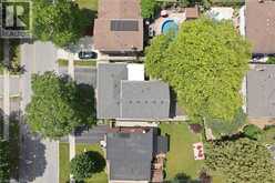 3411 LANSDOWN Drive | Burlington Ontario | Slide Image Forty
