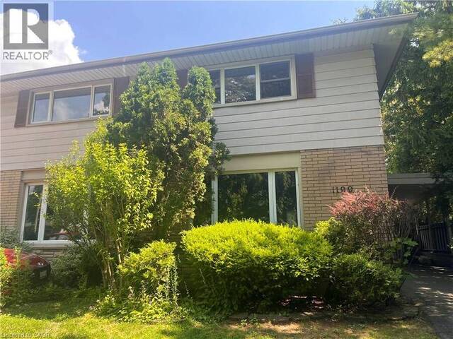 1199 NOTTINGHAM Avenue Burlington Ontario, L7P 2R5 - 3 Bedrooms Home For Sale