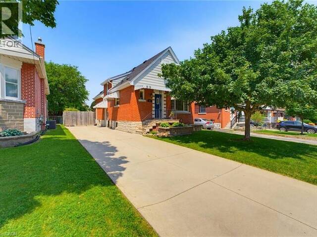 282 EAST 13TH Street Hamilton Ontario, L9A 3Z9 - 3 Bedrooms Home For Sale