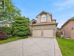 207 VALRIDGE Drive Ancaster Ontario, L9G 4Y4