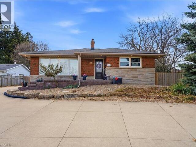 473 MOHAWK Road W Hamilton Ontario, L9C 1X3 - 4 Bedrooms Home For Sale