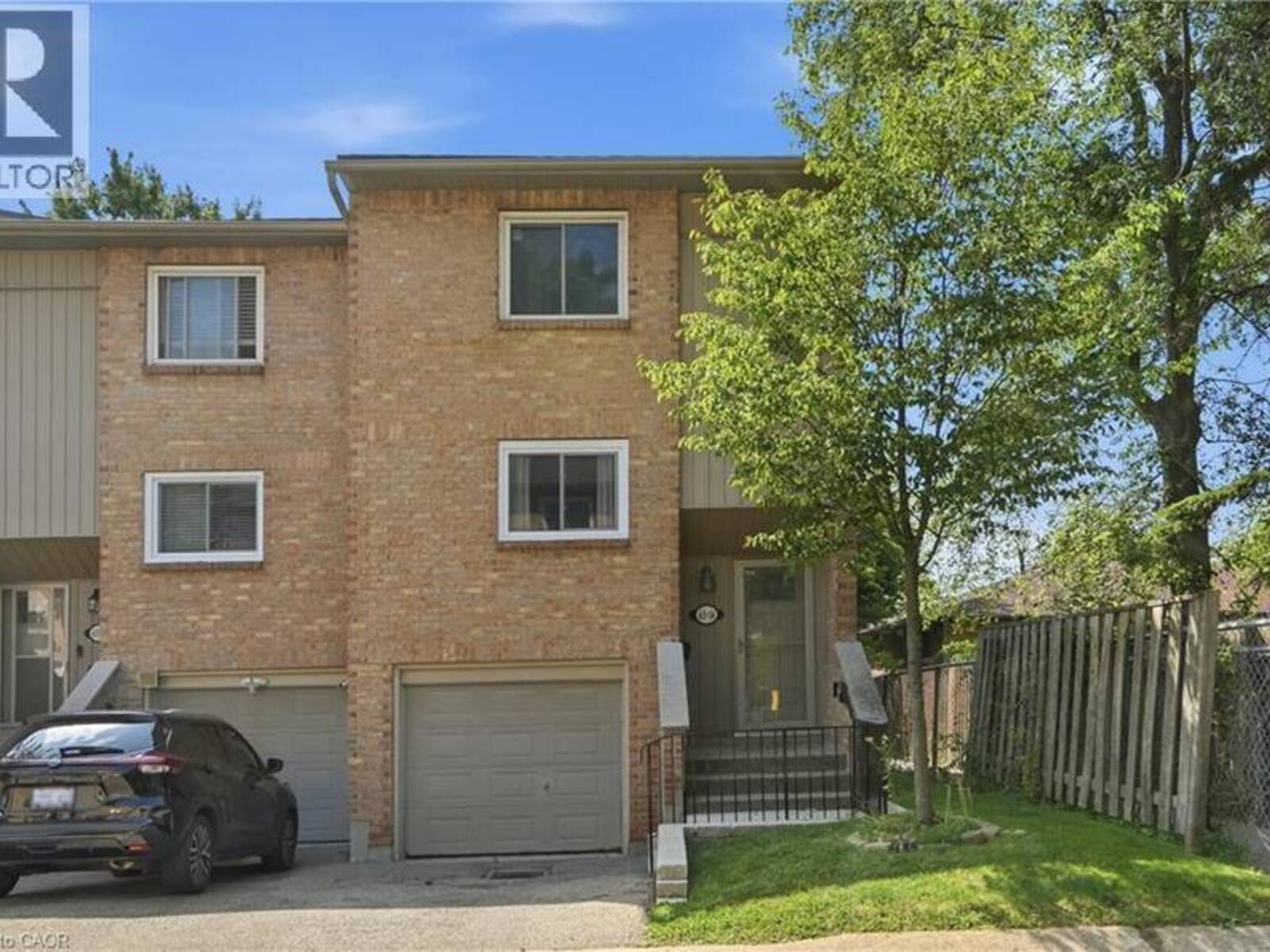 63 FONTHILL Road Unit# 14, Hamilton, Ontario L9C 6T1