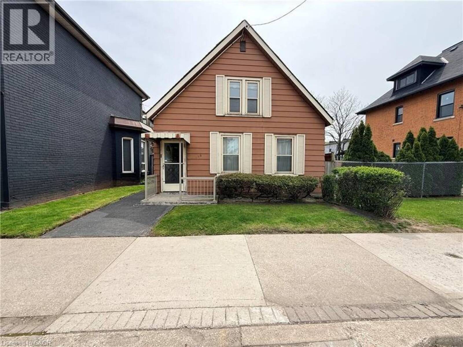358 BARTON Street E, Hamilton, Ontario L8L 2X9
