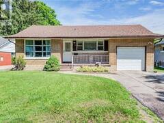 139 ELGIN Crescent Waterloo Ontario, N2J 2S5