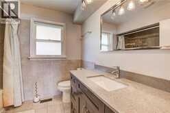 139 ELGIN Crescent | Waterloo Ontario | Slide Image Nineteen