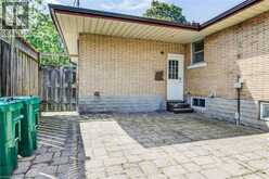 139 ELGIN Crescent | Waterloo Ontario | Slide Image Forty-eight