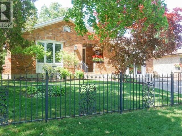 13 KELLY Avenue Simcoe Ontario, N3Y 4V6 - 3 Bedrooms Home For Sale