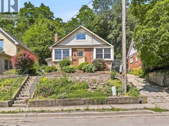 22 RAMORE Street Cambridge Ontario, N1S 2P8 - 4 Bedrooms Home For Sale