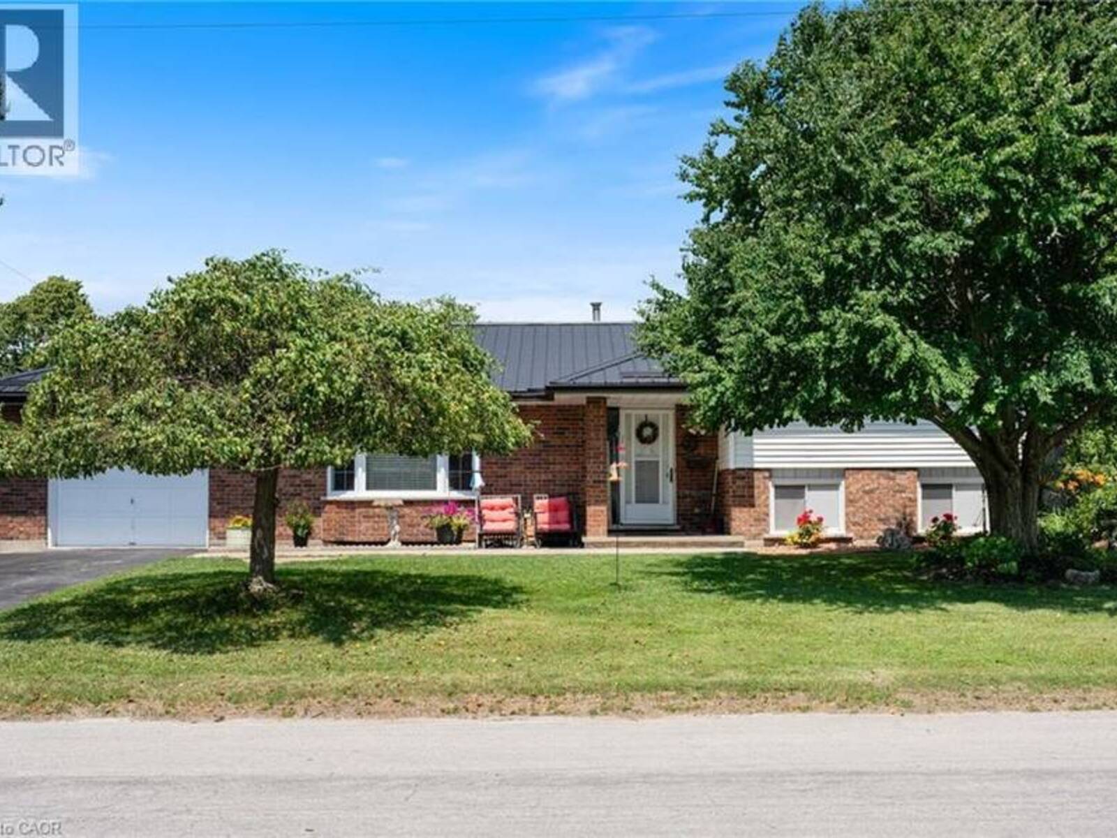 25 LAKEVIEW Avenue, Port Dover, Ontario N0A 1N8