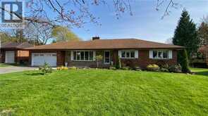 16 DALEVIEW Crescent | Fonthill Ontario | Slide Image One