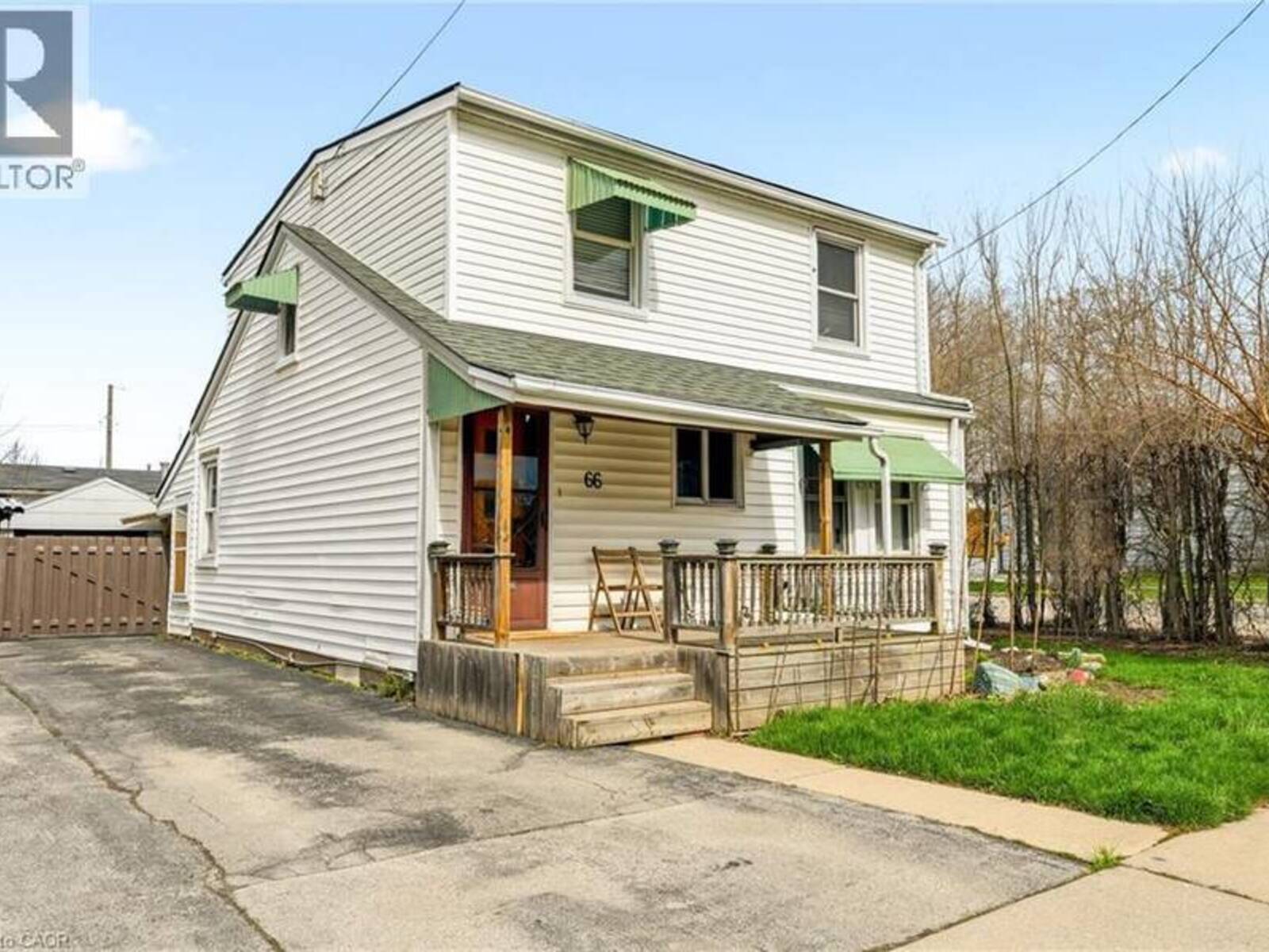 66 EAST 32ND Street, Hamilton, Ontario L8V 3R9