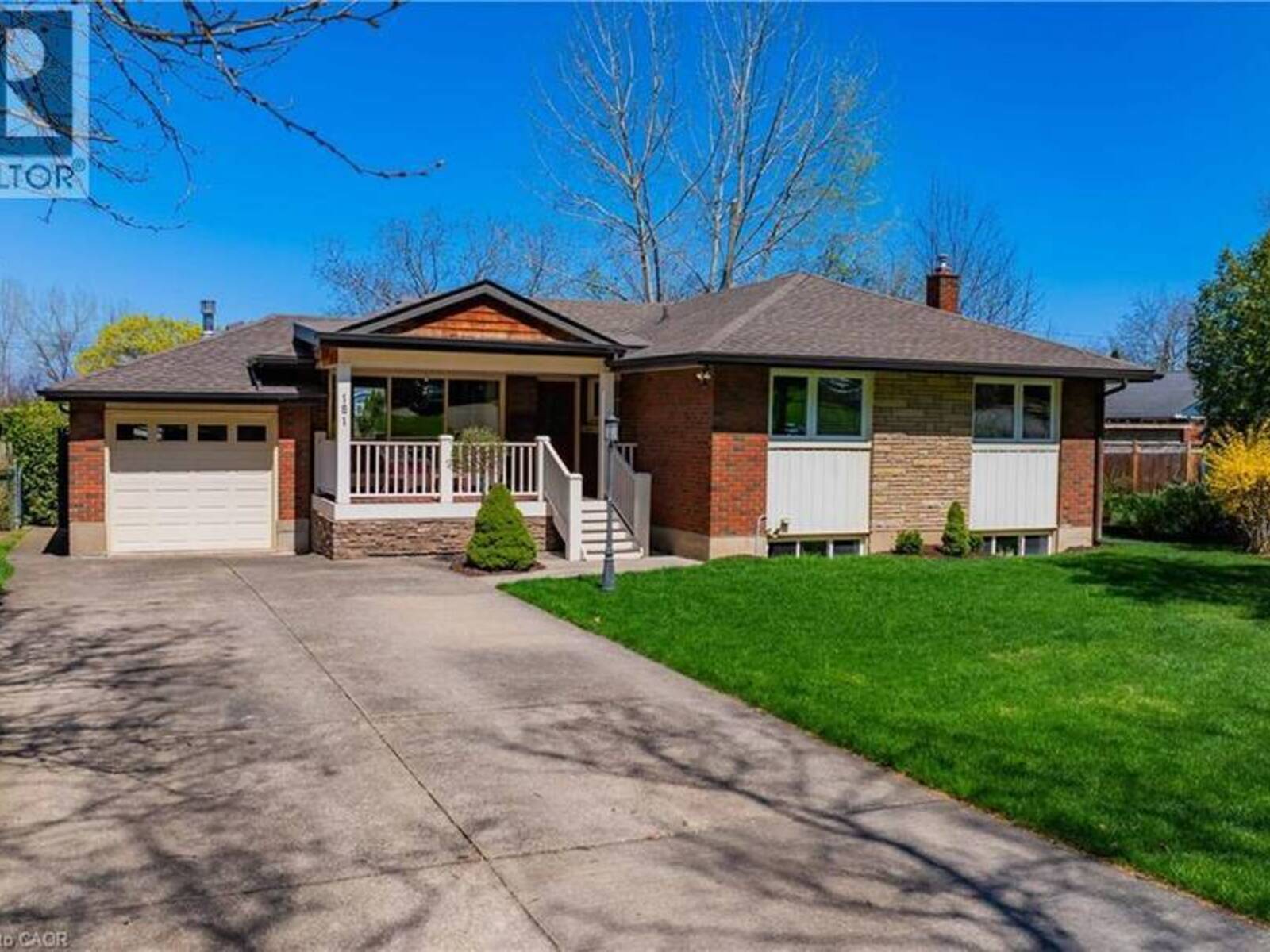181 WOODSIDE Drive, St. Catharines, Ontario L2T 1X7