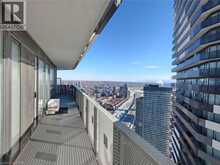 55 COOPER Street Unit# 6008 | Toronto Ontario | Slide Image Ten