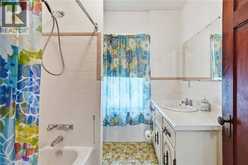 4587 THIRD Avenue | Niagara Falls Ontario | Slide Image Twenty-five