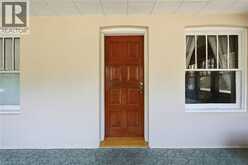 4587 THIRD Avenue | Niagara Falls Ontario | Slide Image Seven