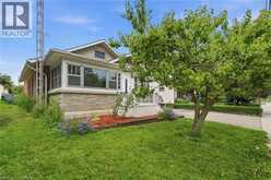 4587 THIRD Avenue | Niagara Falls Ontario | Slide Image Three