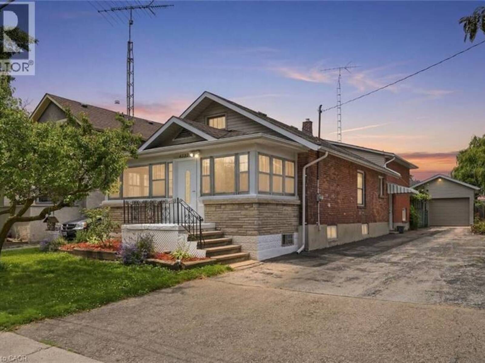 4587 THIRD Avenue, Niagara Falls, Ontario L2E 4L3