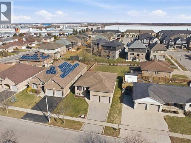 9 PACE Avenue Brantford Ontario, N3S 7V4 - 5 Bedrooms Home For Sale