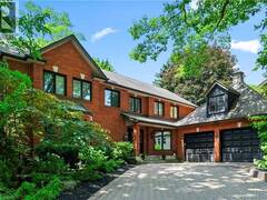 104 WHITTINGTON Place Oakville Ontario, L6K 3V9