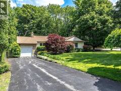803 MONTGOMERY Drive Ancaster Ontario, L9G 3H6