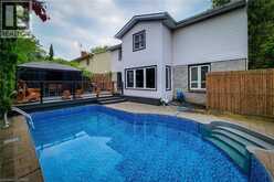 29 WOODSIDE Square | Fonthill Ontario | Slide Image Five