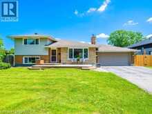 16 WOODMOUNT Drive | St. Catharines Ontario | Slide Image Three