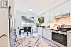 7214 TRIUMPH Lane | Mississauga Ontario | Slide Image Nine