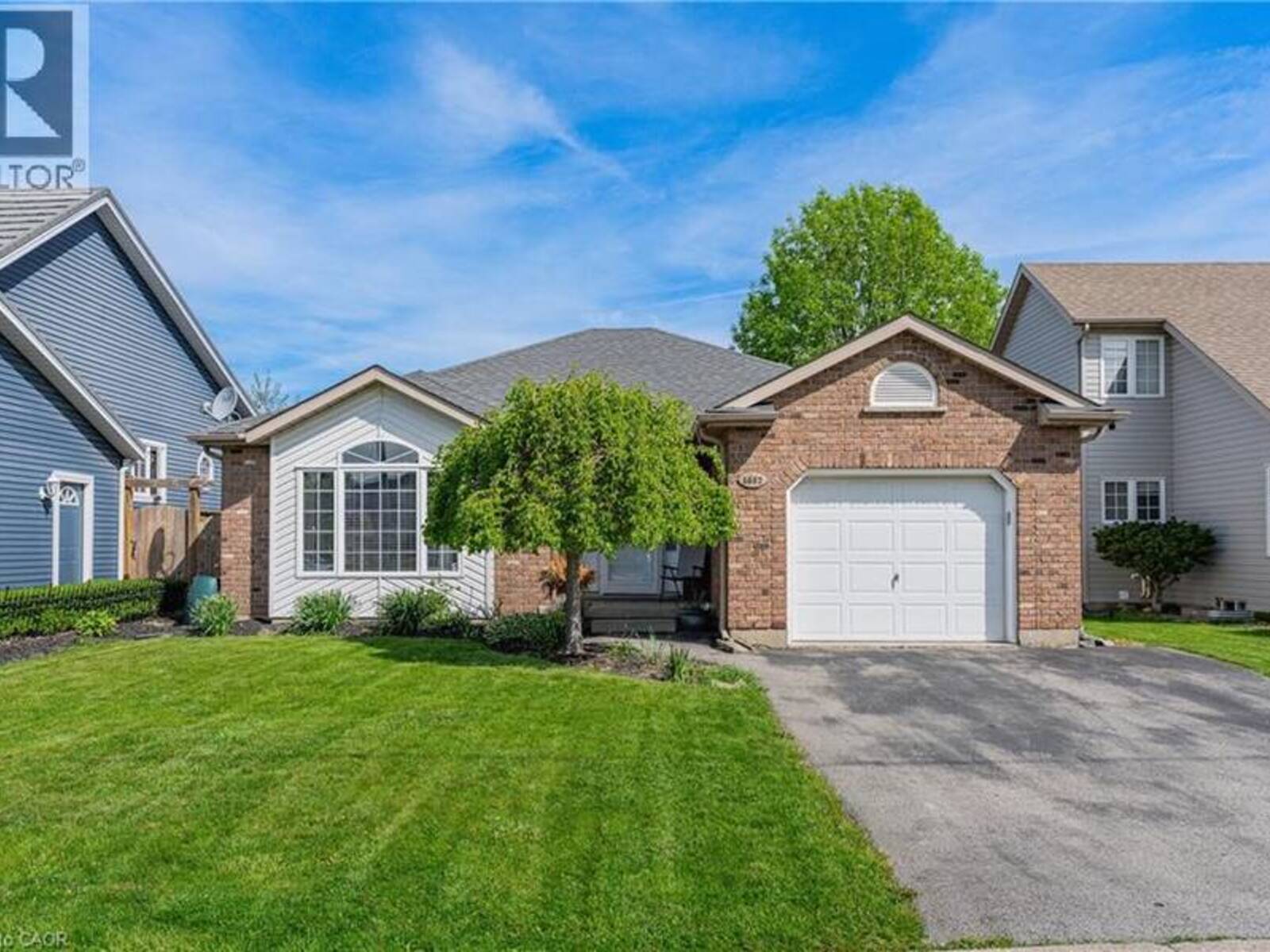 1052 VANSICKLE Road N, St. Catharines, Ontario L2S 2X3