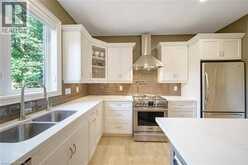 112 DIRKSEN Court | Kitchener Ontario | Slide Image Nine