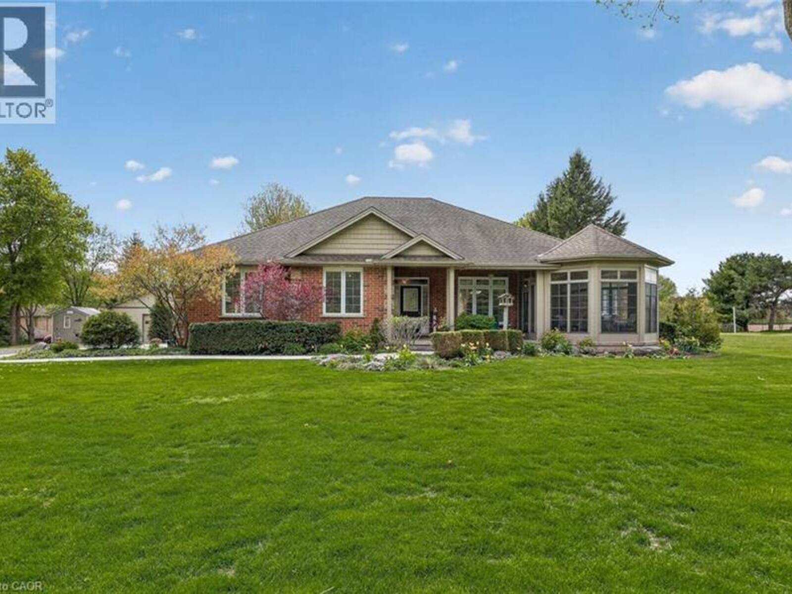 15 HAMPDEN Street, Ingersoll, Ontario N5C 3J5