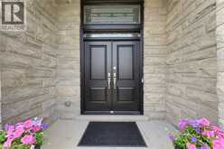 38 RIVER VALLEY Drive | Kitchener Ontario | Slide Image Eleven