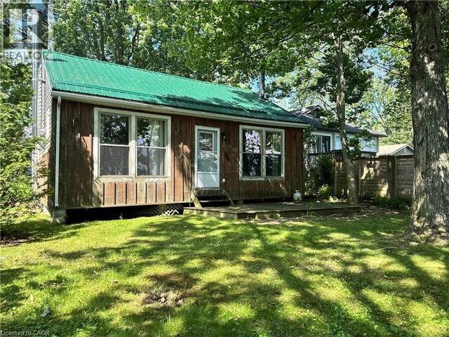 472 SOUTH COAST Drive Selkirk Ontario, N0A 1P0 - 2 Bedrooms Waterfront Home For sale