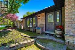 2306 DEVON Road | Oakville Ontario | Slide Image Three