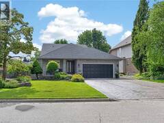 51 CABRIOLET Crescent Ancaster Ontario, L9K 1K5